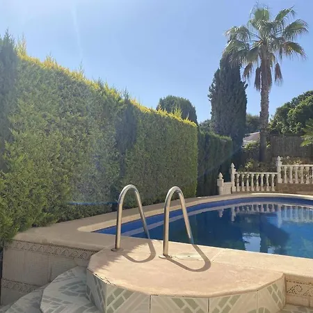 Encantadora Con Piscina En Playa Flamenca Villa